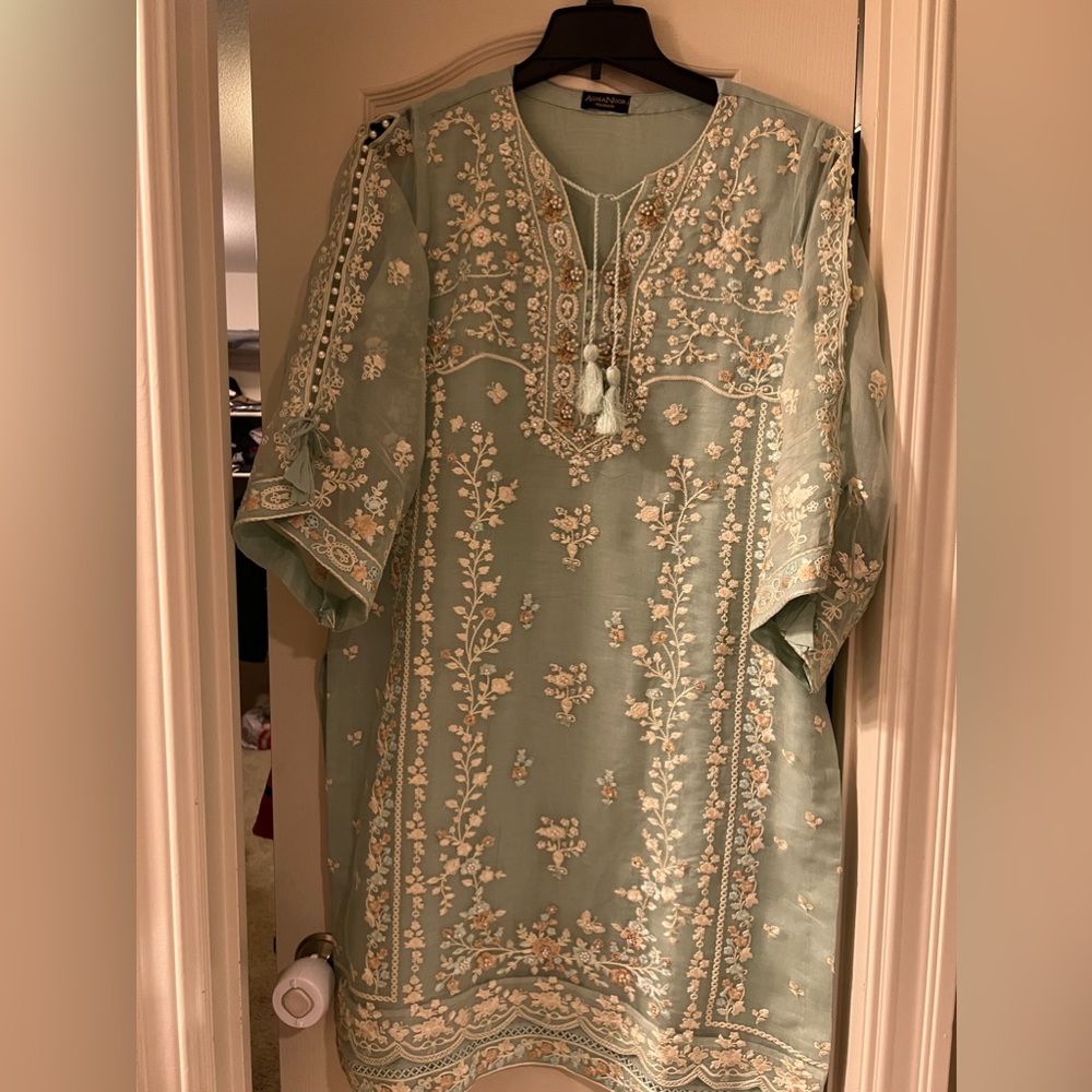 Beautiful embroidered organza dress..